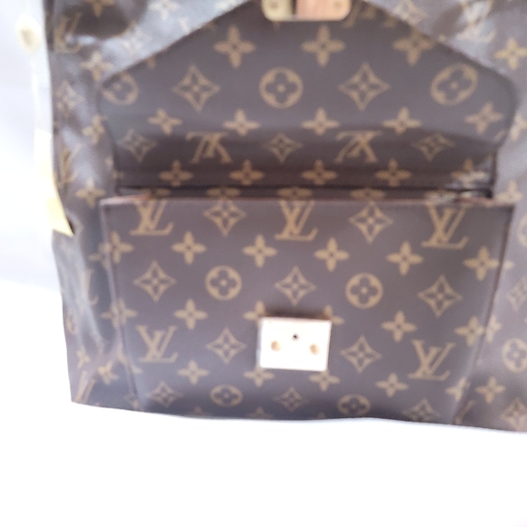 Purse - Picture 6 of 16